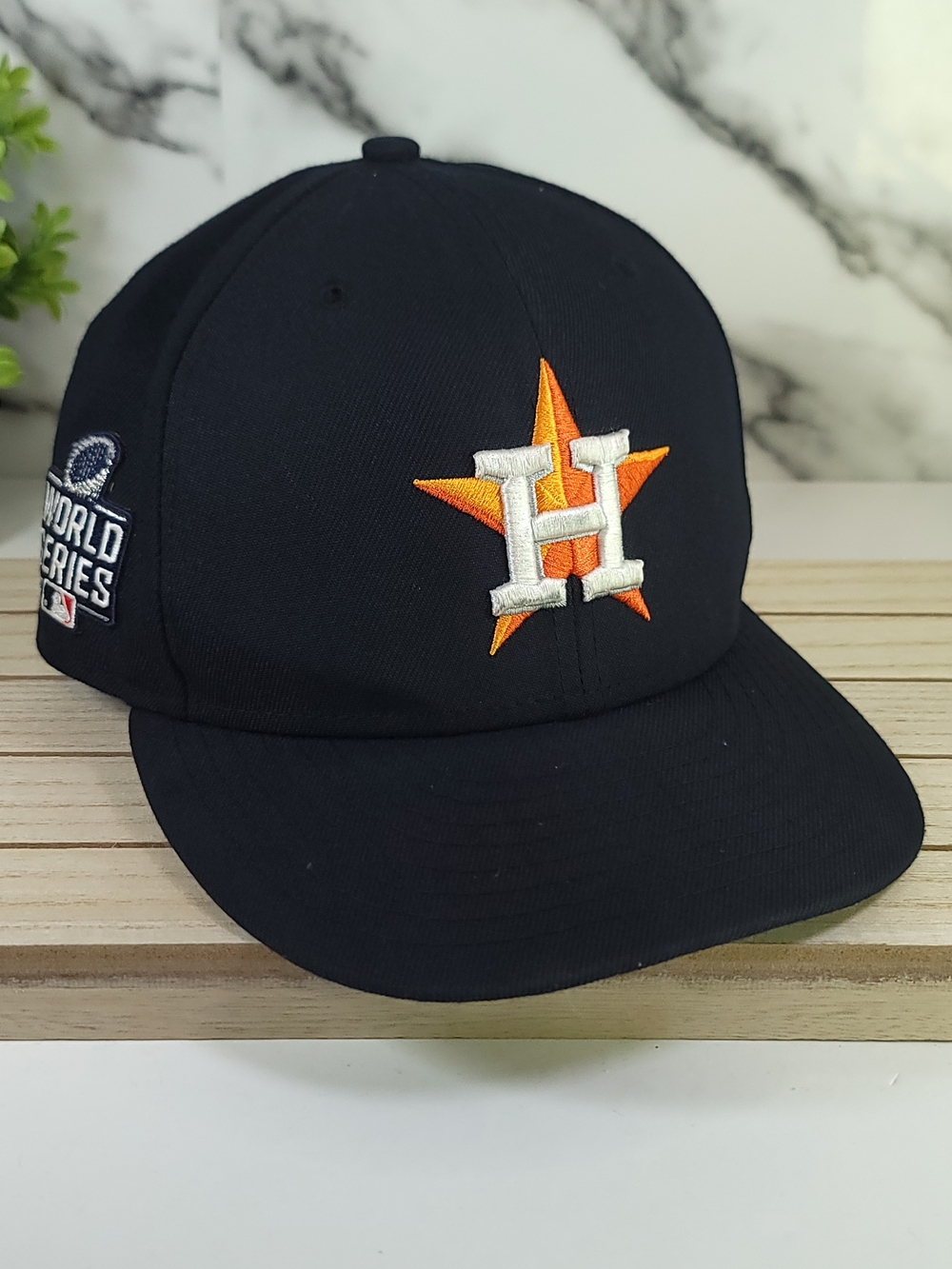 Houston Astros New Era Black Fitted Cap Size 7 1/8. World Series